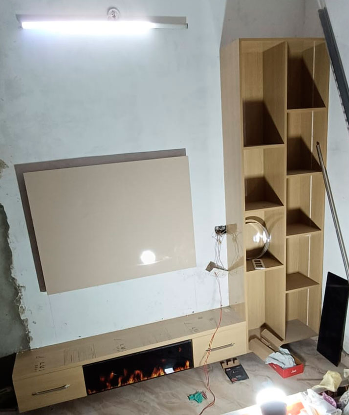 SN Furniture Carpenter