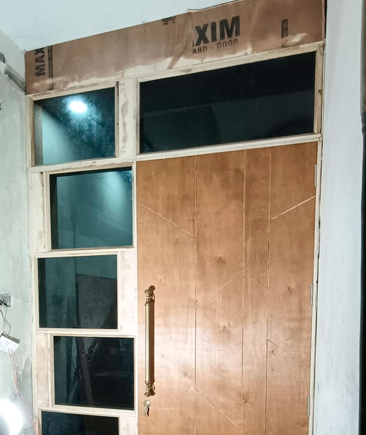 SN Furniture Carpenter