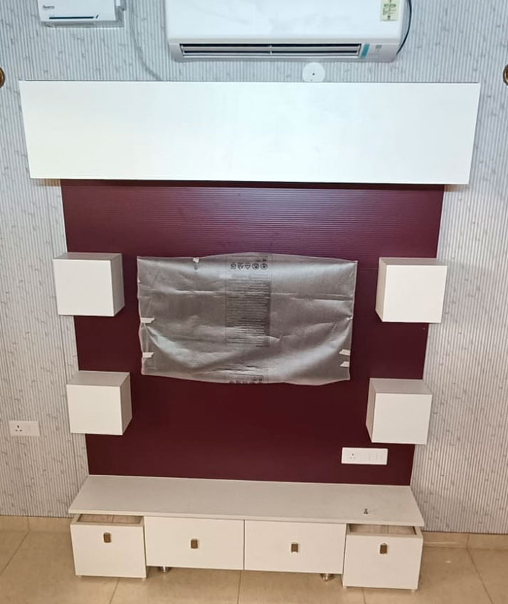 SN Furniture Carpenter