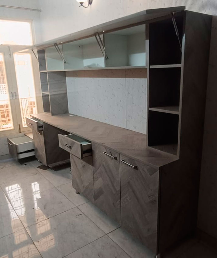 SN Furniture Carpenter